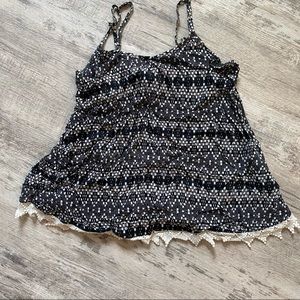 Mossimo • Women’s flowy tank